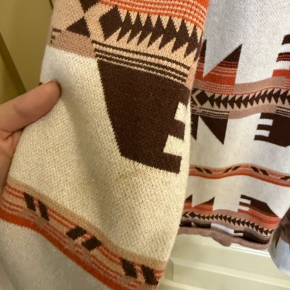 Geometric Patterned Cardigan - Picture 4 of 4